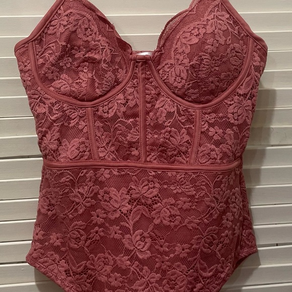 Orange Kiss Women Rose Lace bodysuit EUC - Picture 5 of 5